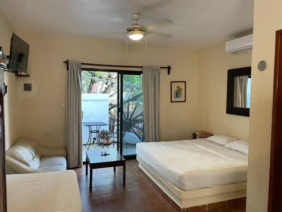 Moonshine Hotel Playa del Carmen