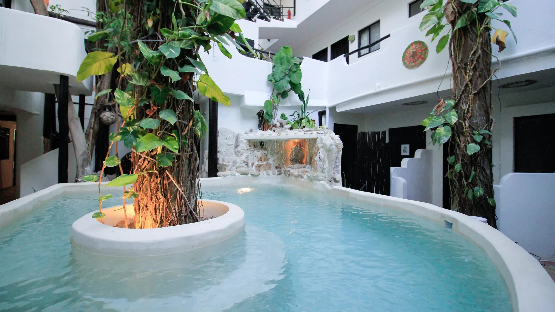 Moonshine Hotel Playa del Carmen